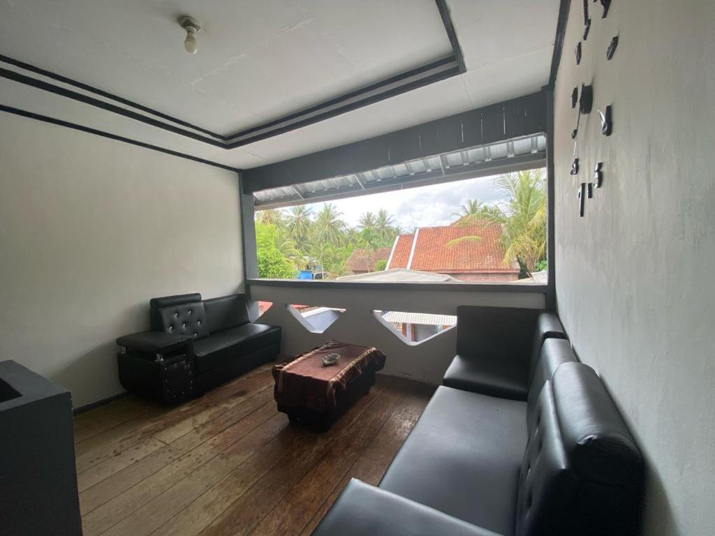 Krui Saejadi Surf And Stay Luaran gambar